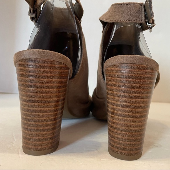 Circus By Sam Edelman Crunched Faux Suede Peep Toe Block Heel Booties Size 9 1/2 - Picture 7 of 10